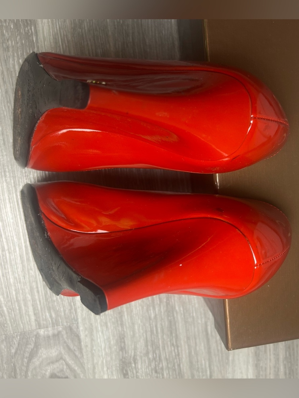 Gucci Red Patent Leather Peep Toe Wedge Pumps Heels Size 8 B - Picture 9 of 15